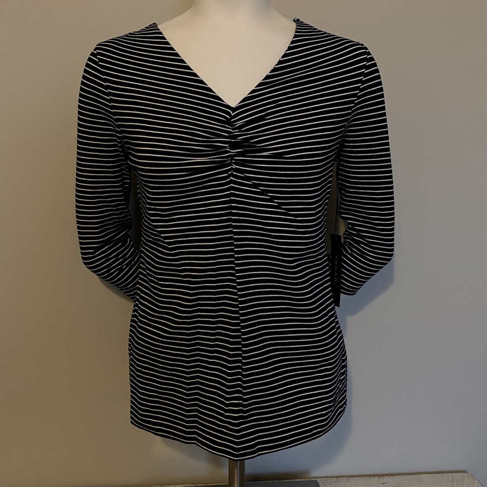 Womens Size Small Tahari Long Sleeve Blouse